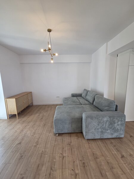 Avrig (Metrou Bucur Obor), inchiriere studio modern + parcare.